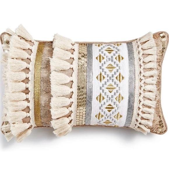 Lacourte Merin decorative pillow - Machann.com